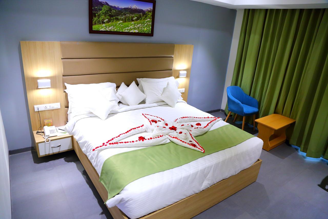 Abhayaa Hotel Visakhapatnam Exterior photo